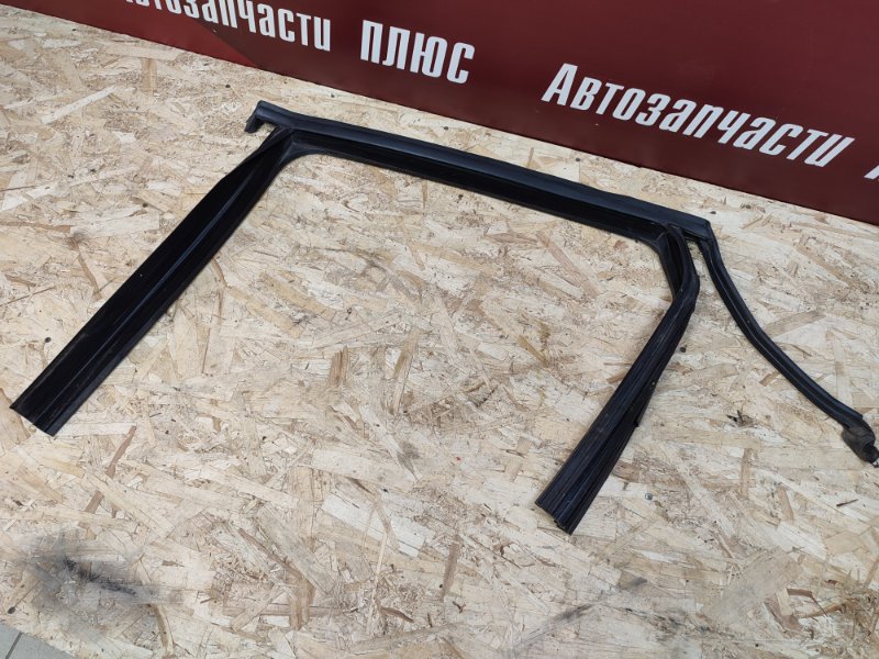 Уплотнитель рамки двери