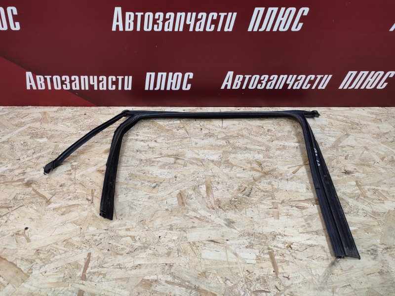 Уплотнитель рамки двери