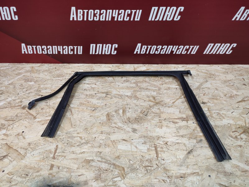 Уплотнитель рамки двери