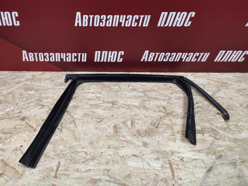 Уплотнитель рамки двери