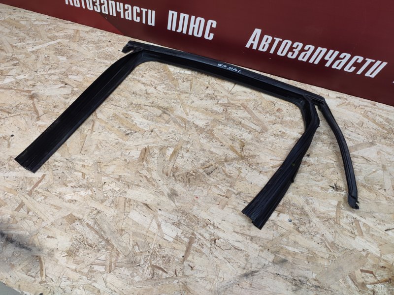 Уплотнитель рамки двери