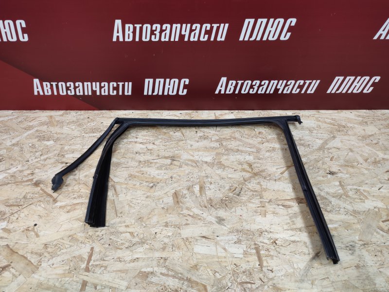 Уплотнитель рамки двери
