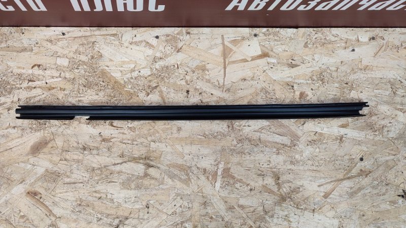 Уплотнитель стекла двери внутренний