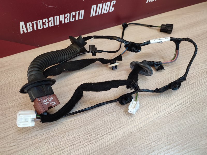 Проводка      двери