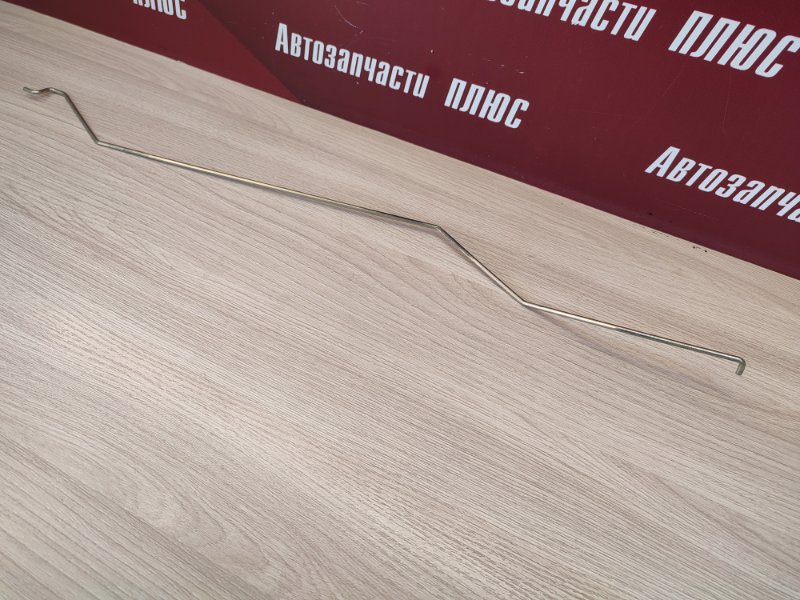 Тяга замка двери