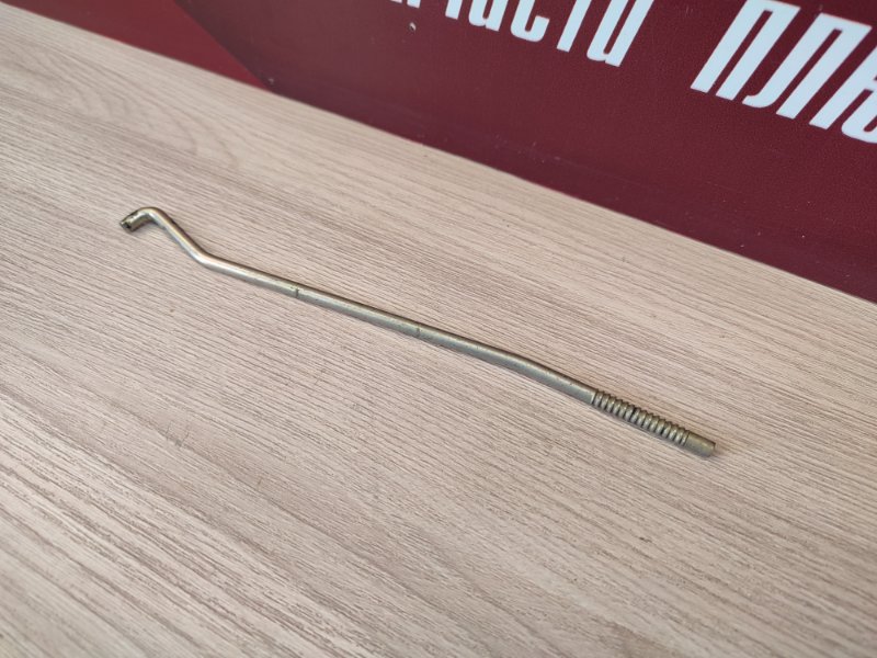 Тяга замка двери