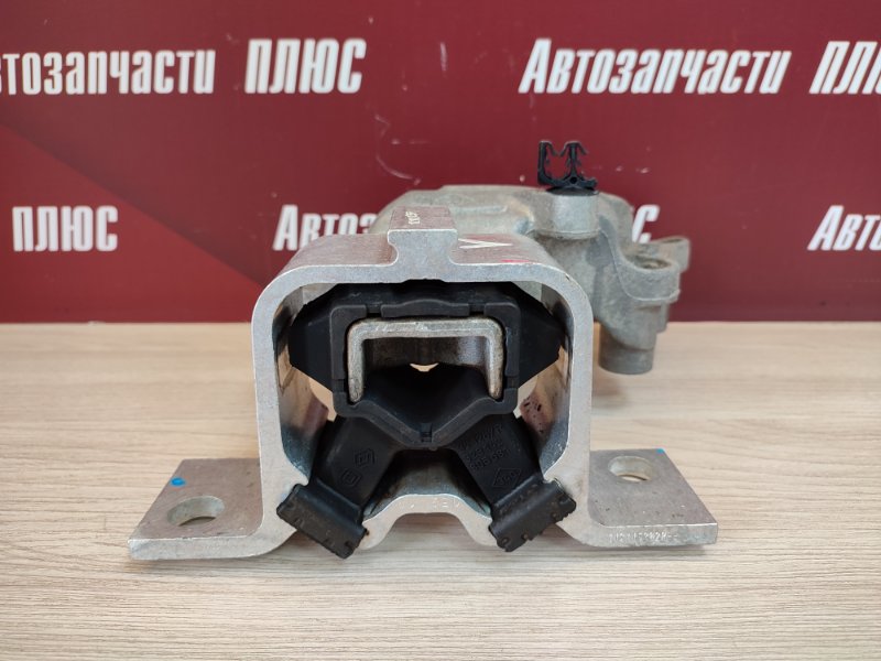 Опора двигателя