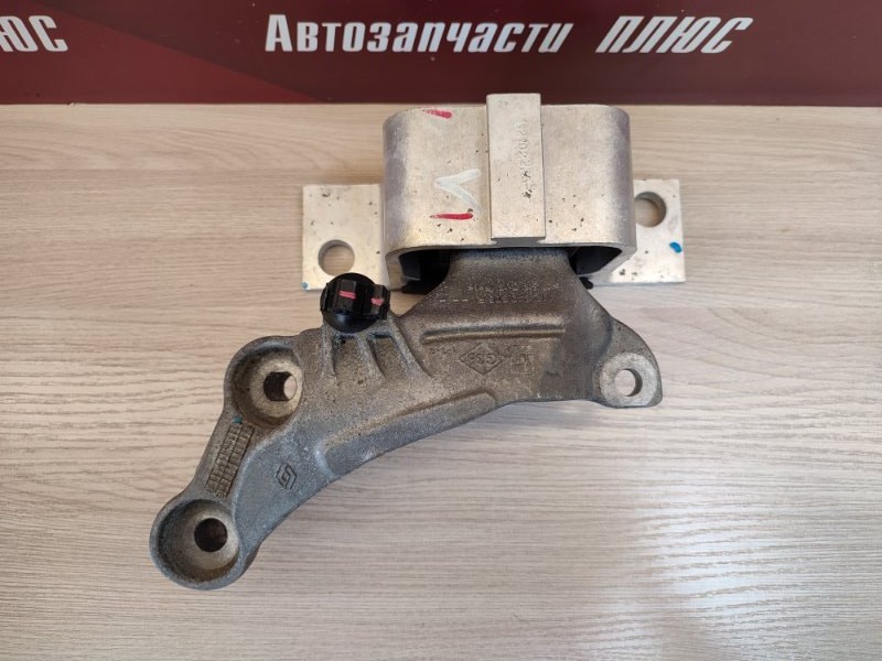 Опора двигателя