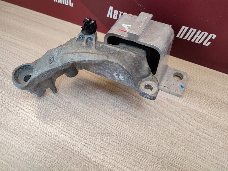 Опора двигателя