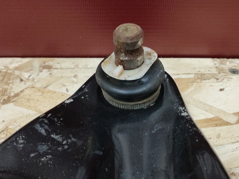 Рычаг подвески