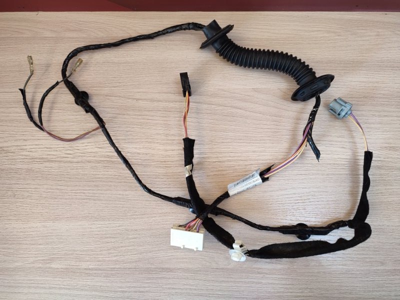 Проводка двери