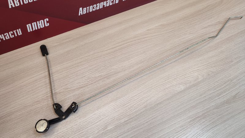 Тяга замка двери