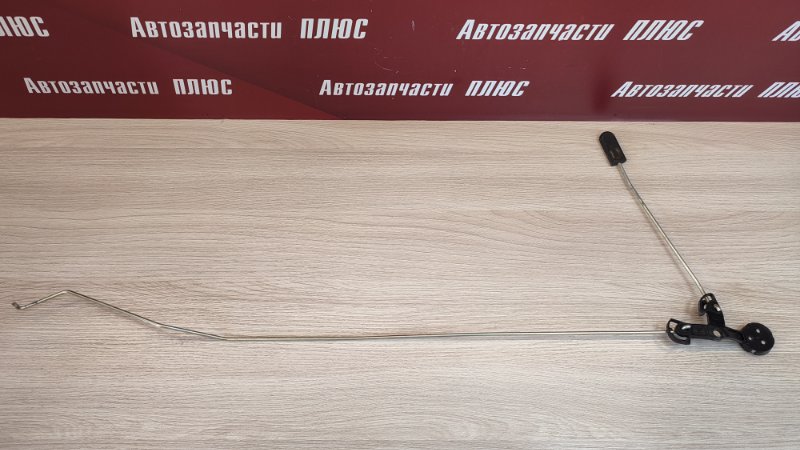 Тяга замка двери