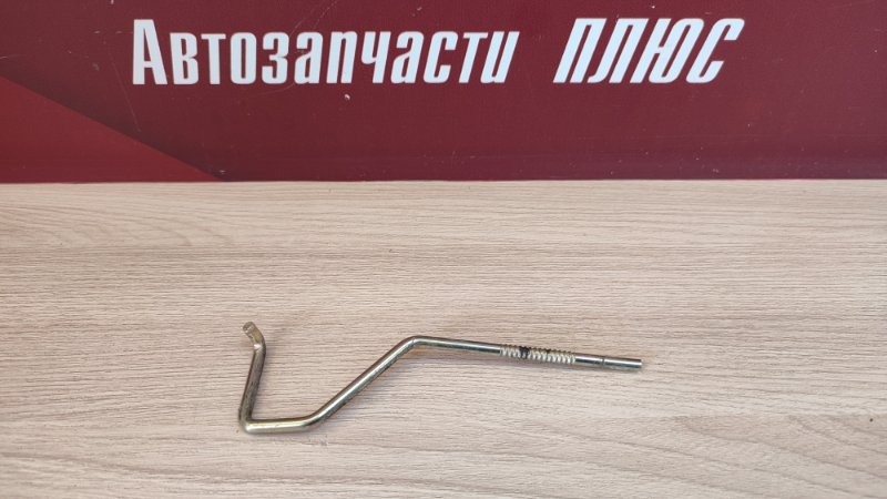 Тяга замка двери