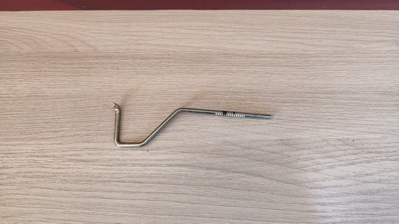 Тяга замка двери