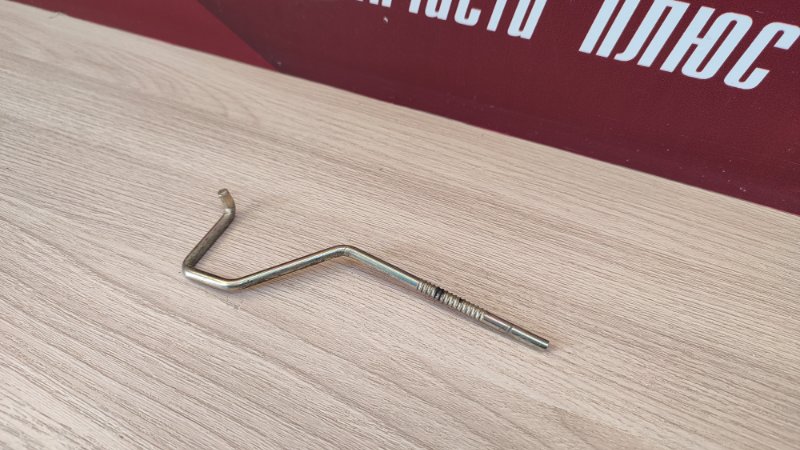 Тяга замка двери