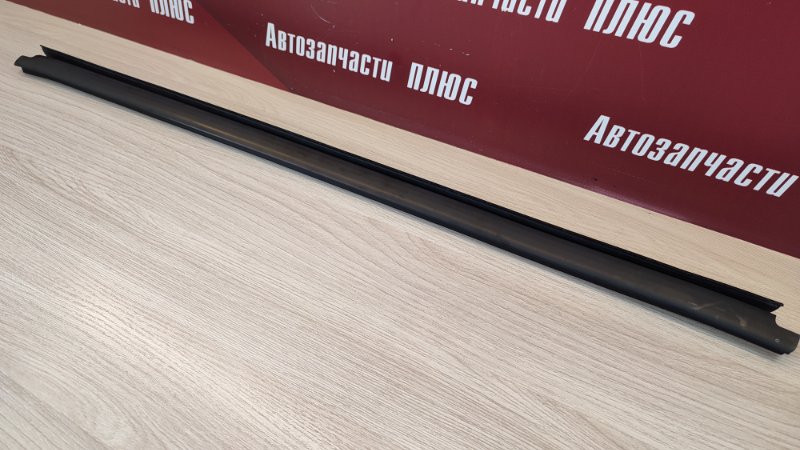 Уплотнитель стекла двери внутренний