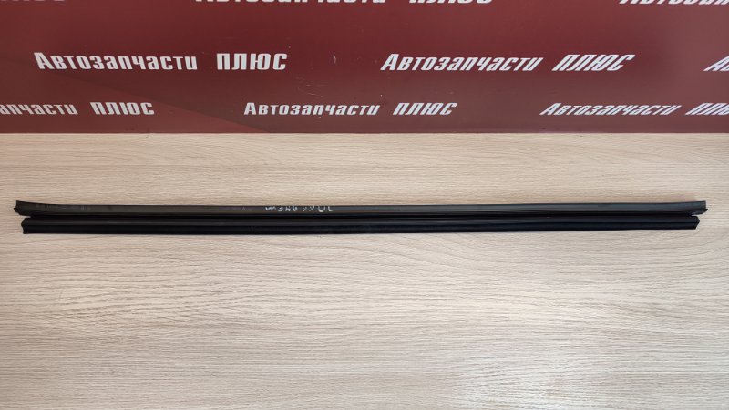 Уплотнитель стекла двери внутренний