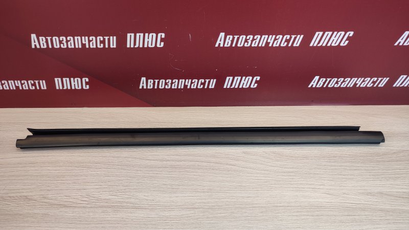 Уплотнитель стекла двери внутренний