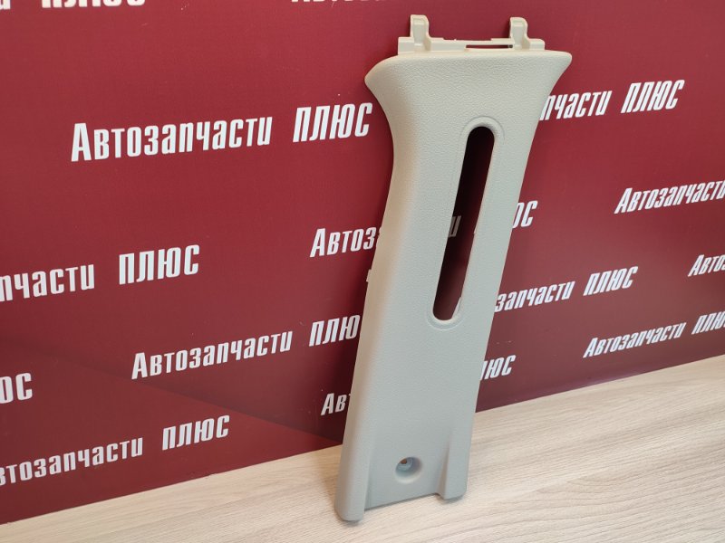 Обшивка средней стойки