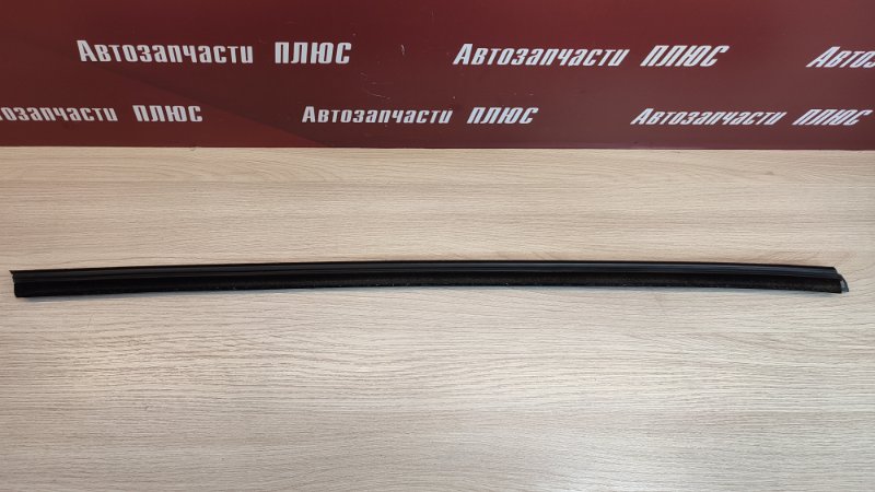 Уплотнитель стекла двери внешний