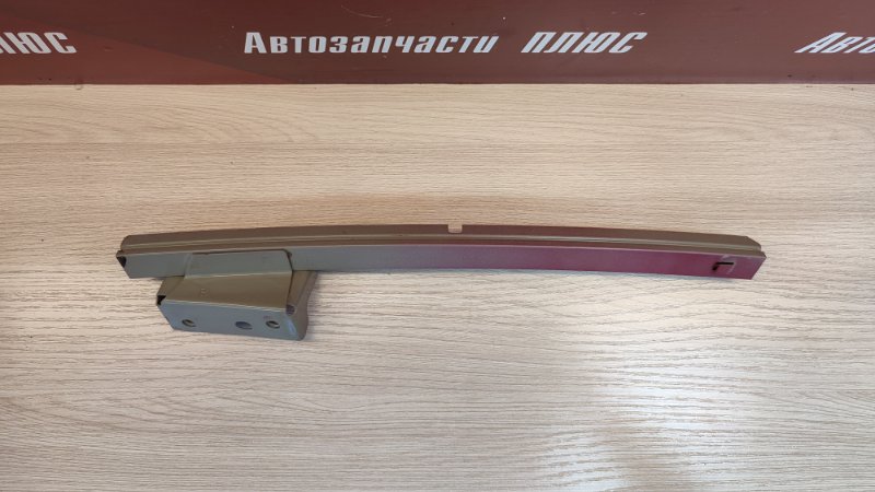 Направляющая стекла     двери