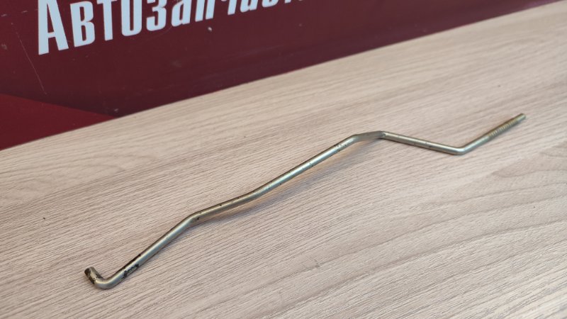 Тяга замка двери