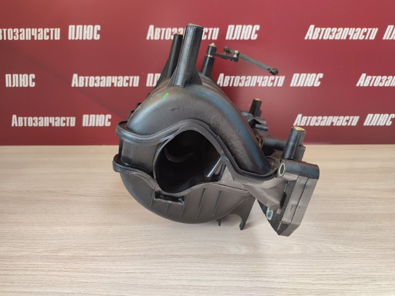 Впускной коллектор