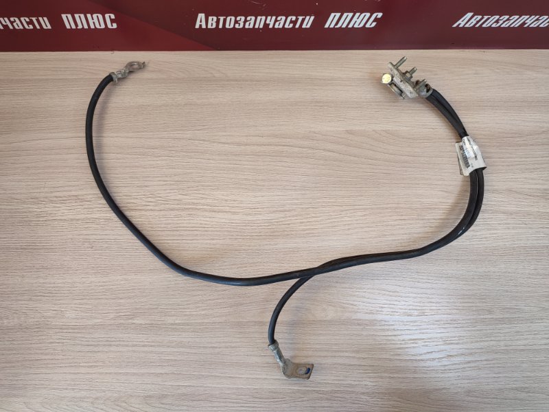 Клемма аккумулятора (минусовая)