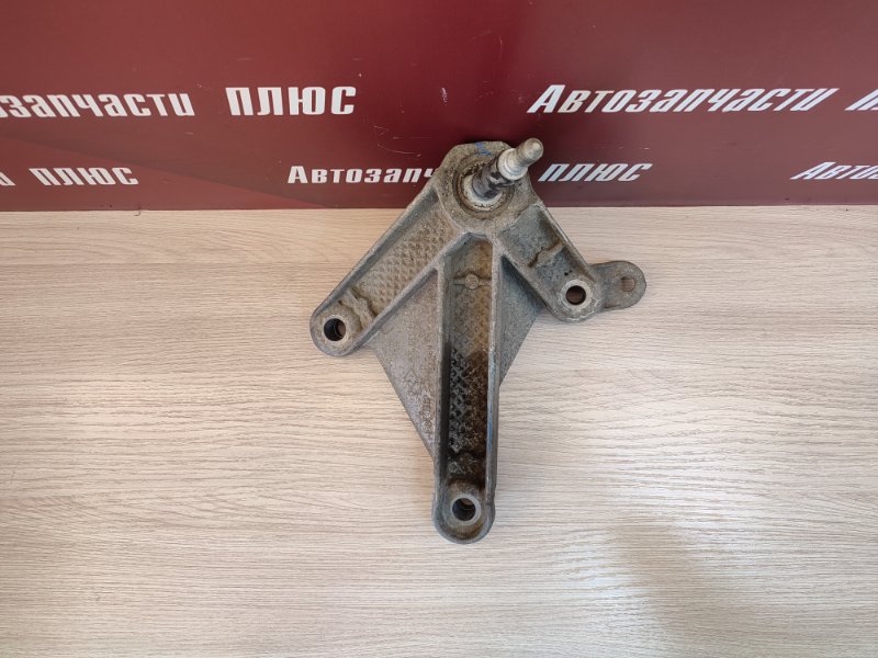 Кронштейн опоры кпп