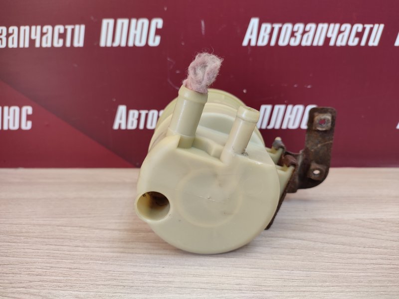 Бачок гидроусилителя руля