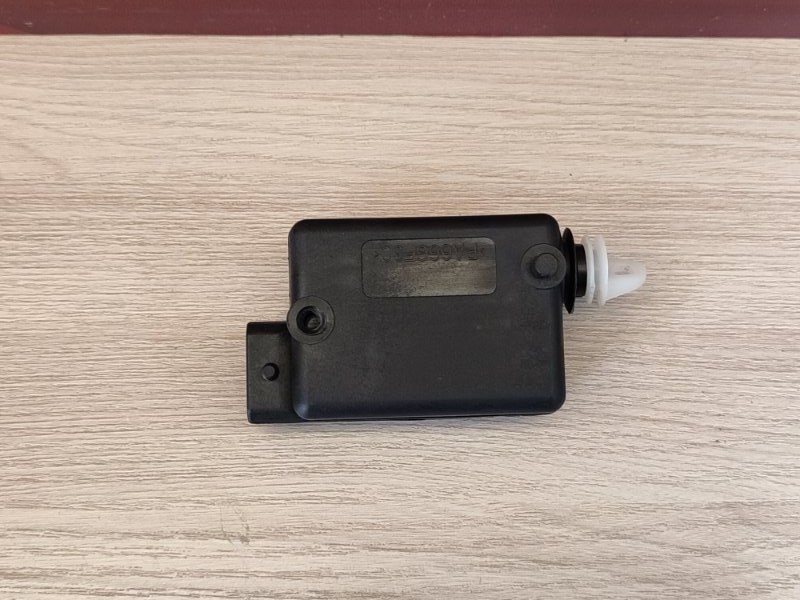 Привод замка багажника