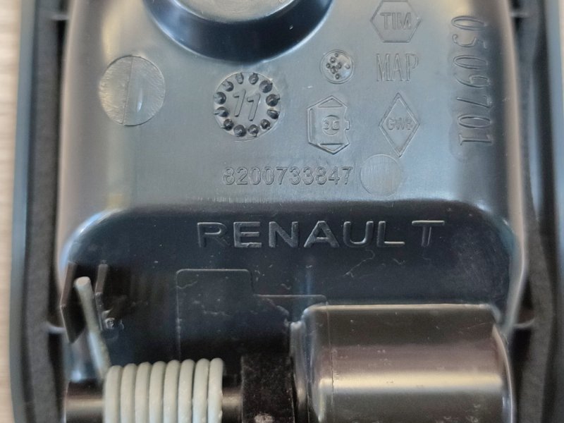 Внутренняя  ручка двери