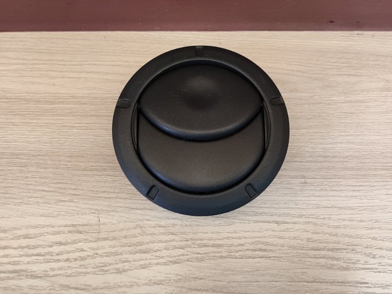 Воздушный дефлектор салона