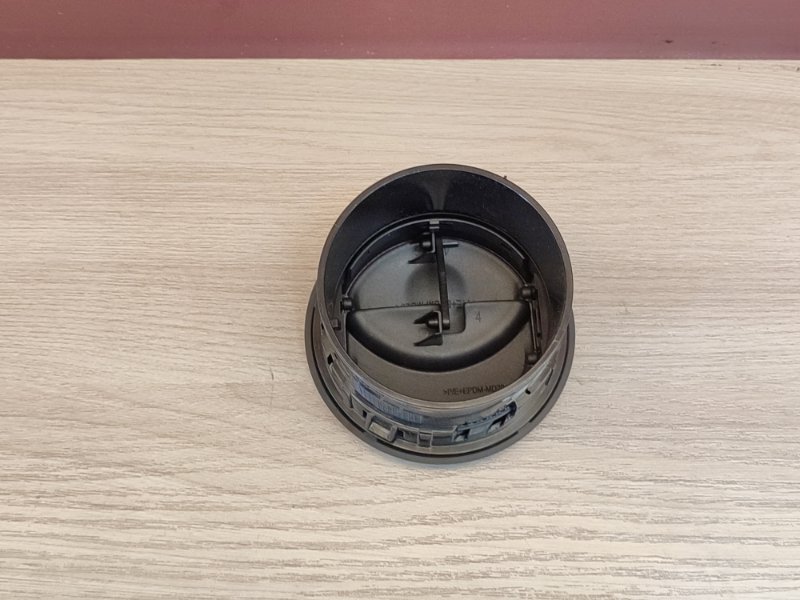 Воздушный дефлектор салона