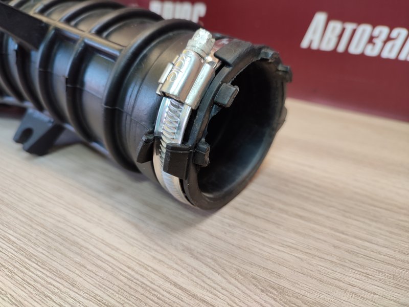 Патрубок воздушного фильтра