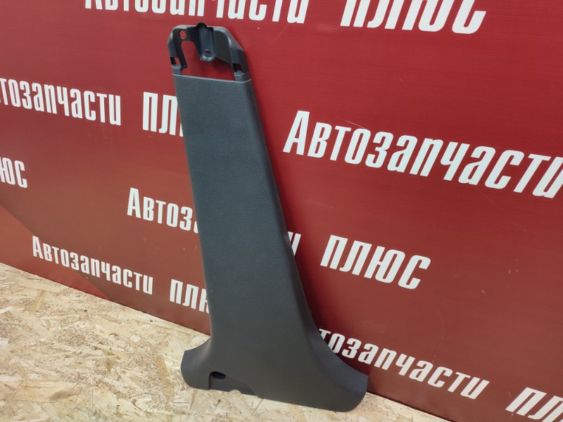 Обшивка средней стойки