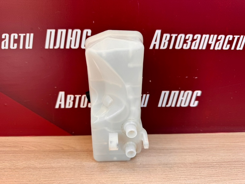 Бачок главного тормозного цилиндра