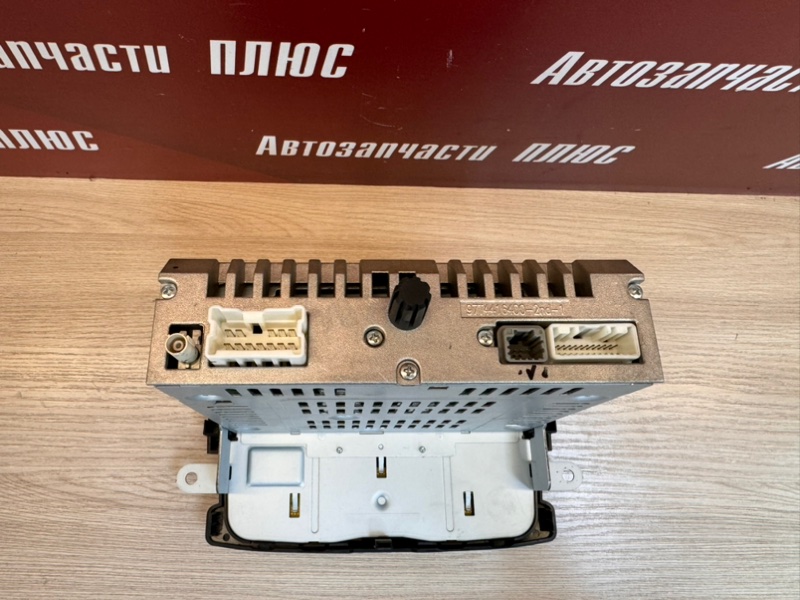 Магнитола штатная