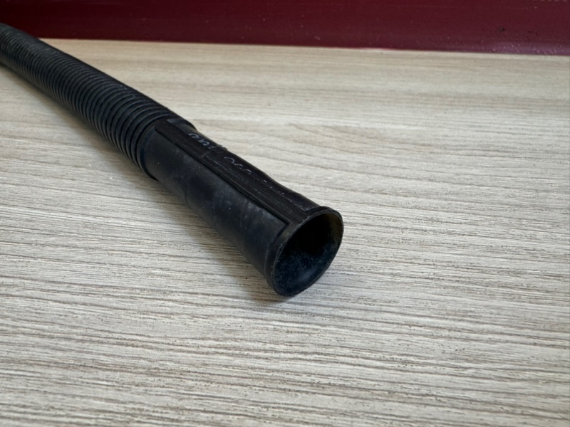 Трубка дренажа акб