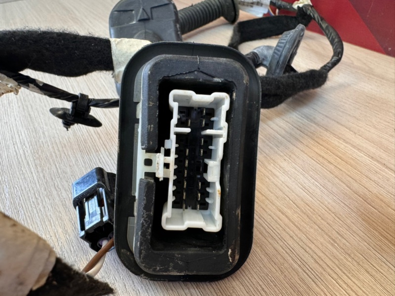 Проводка      двери