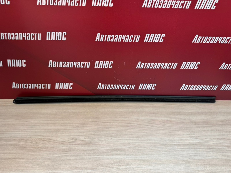 Уплотнитель стекла двери внешний