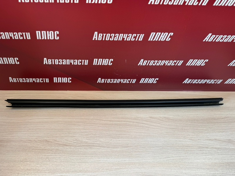 Уплотнитель стекла двери внутренний