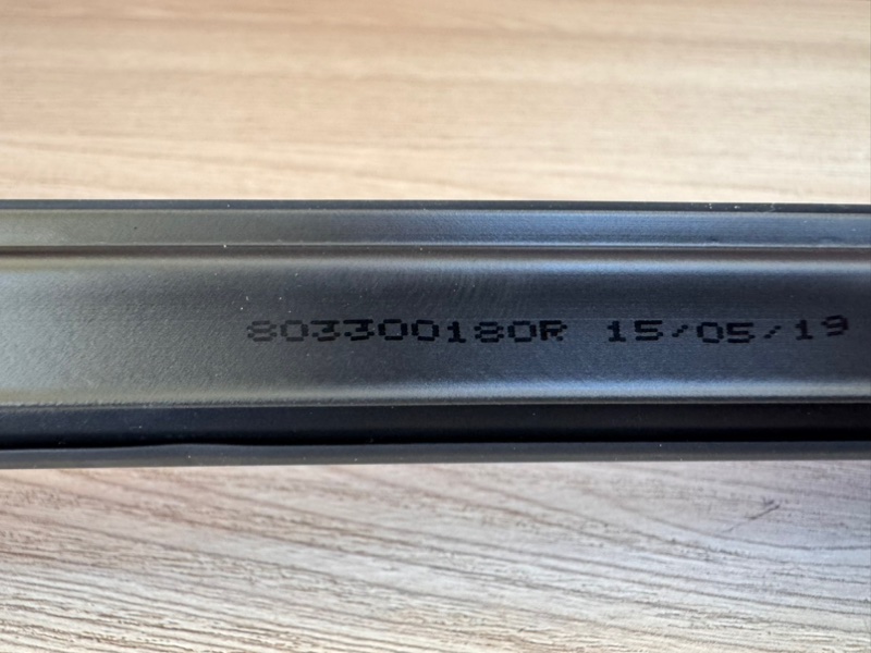 Уплотнитель стекла двери внутренний