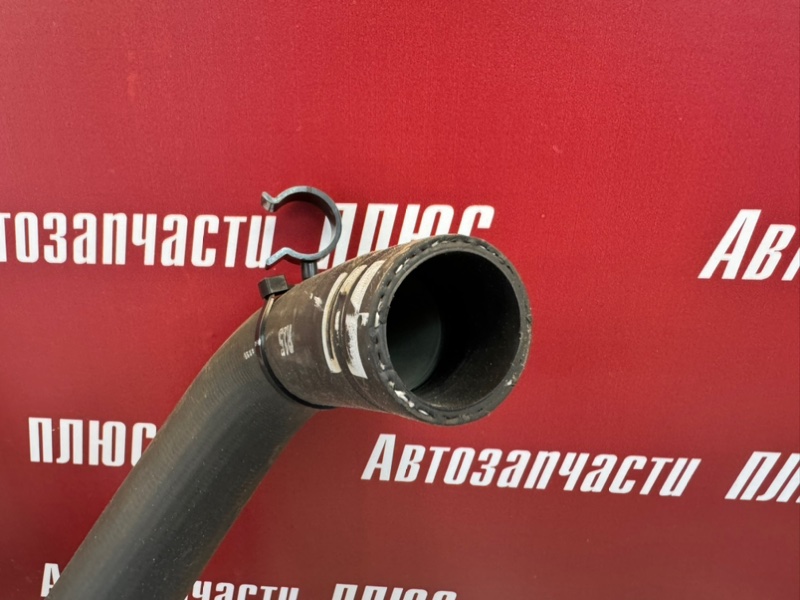 Патрубок радиатора