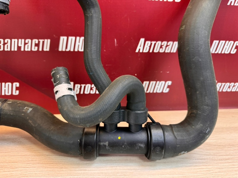 Патрубок радиатора