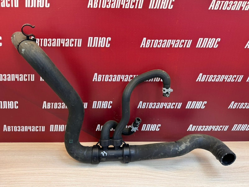 Патрубок радиатора