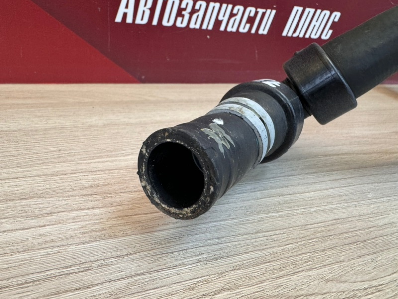 Патрубок радиатора