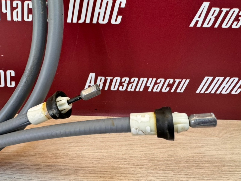 Трос стояночного тормоза