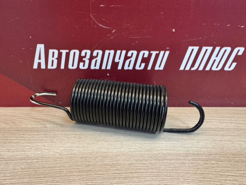 Пружина крышки багажника
